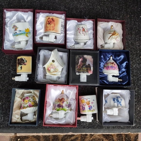 Porcelain Night Light - Picture 10 of 13